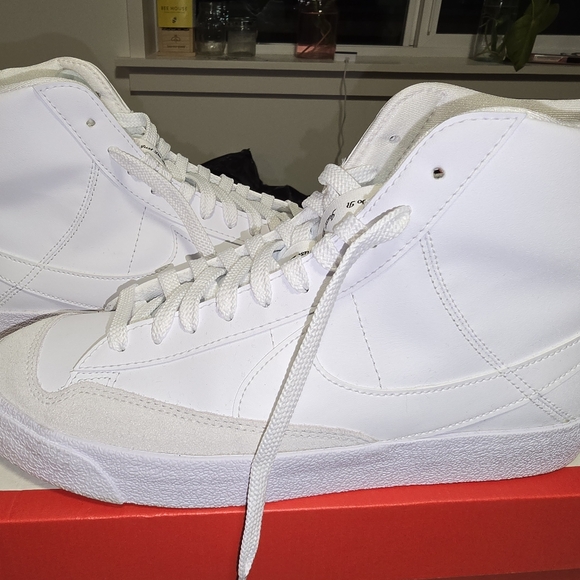 Nike Blazer Mid '77 SE - Picture 3 of 8